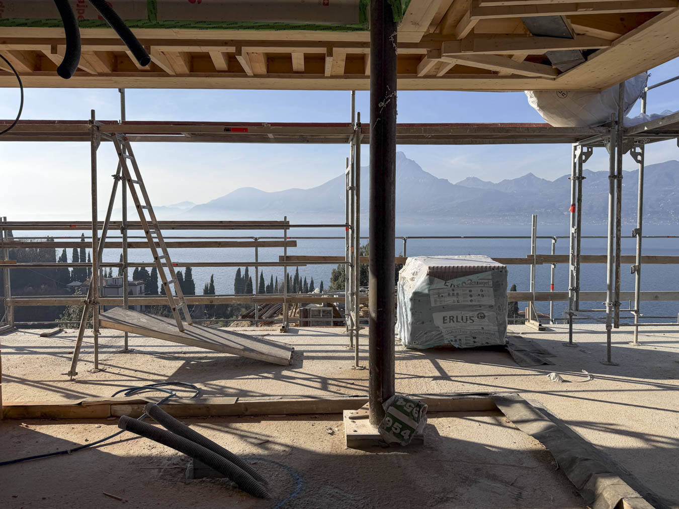 A Lakeview Villa of Exceptional Elegance