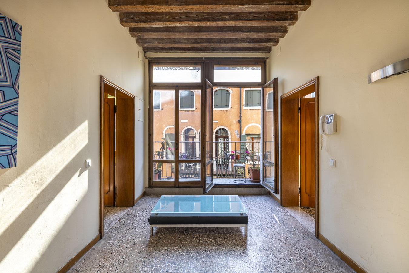 Luminosa proprietà da restaurare a San Polo