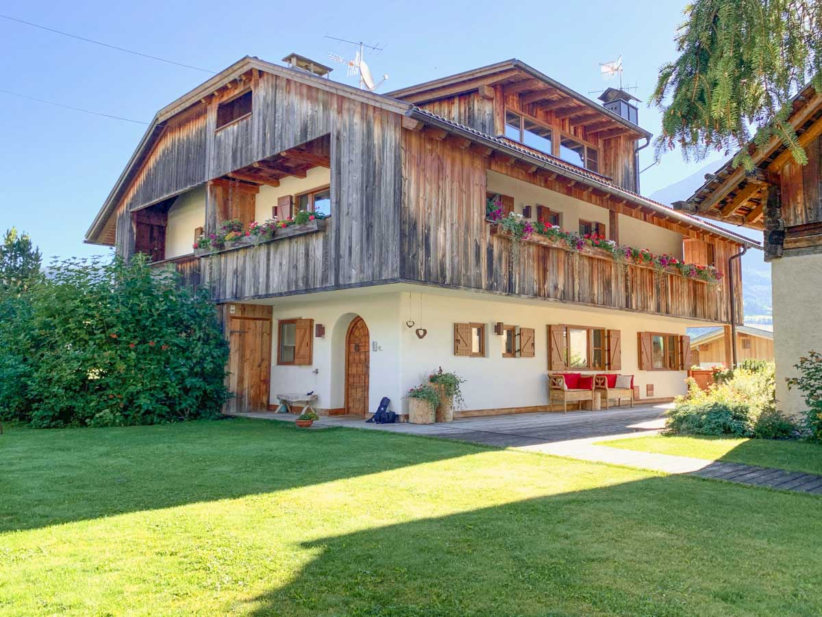 Ski-in, ski-out semi-detached chalet in La Villa - Alta Badia
