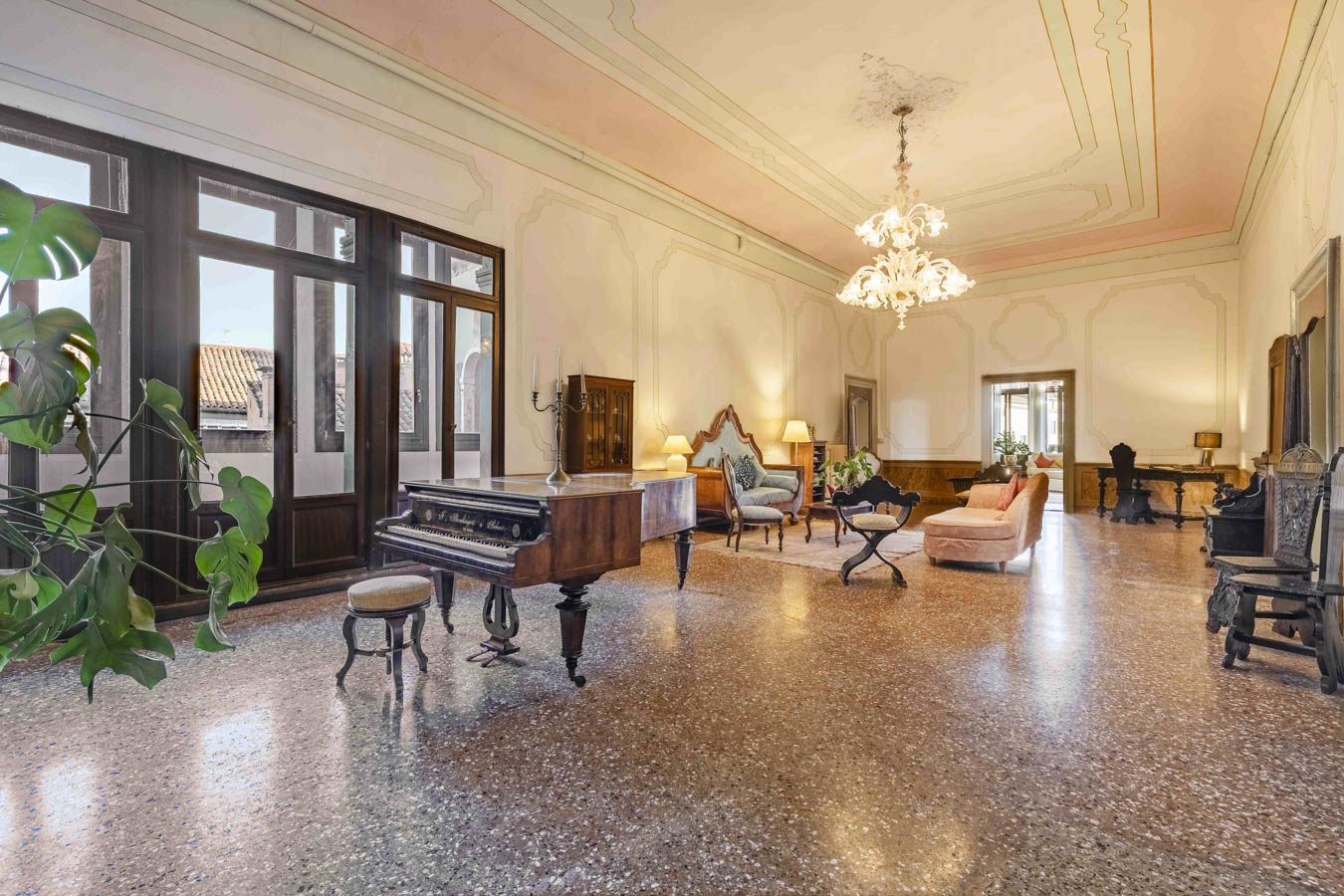 Affascinante Secondo Piano Nobile a Cannaregio