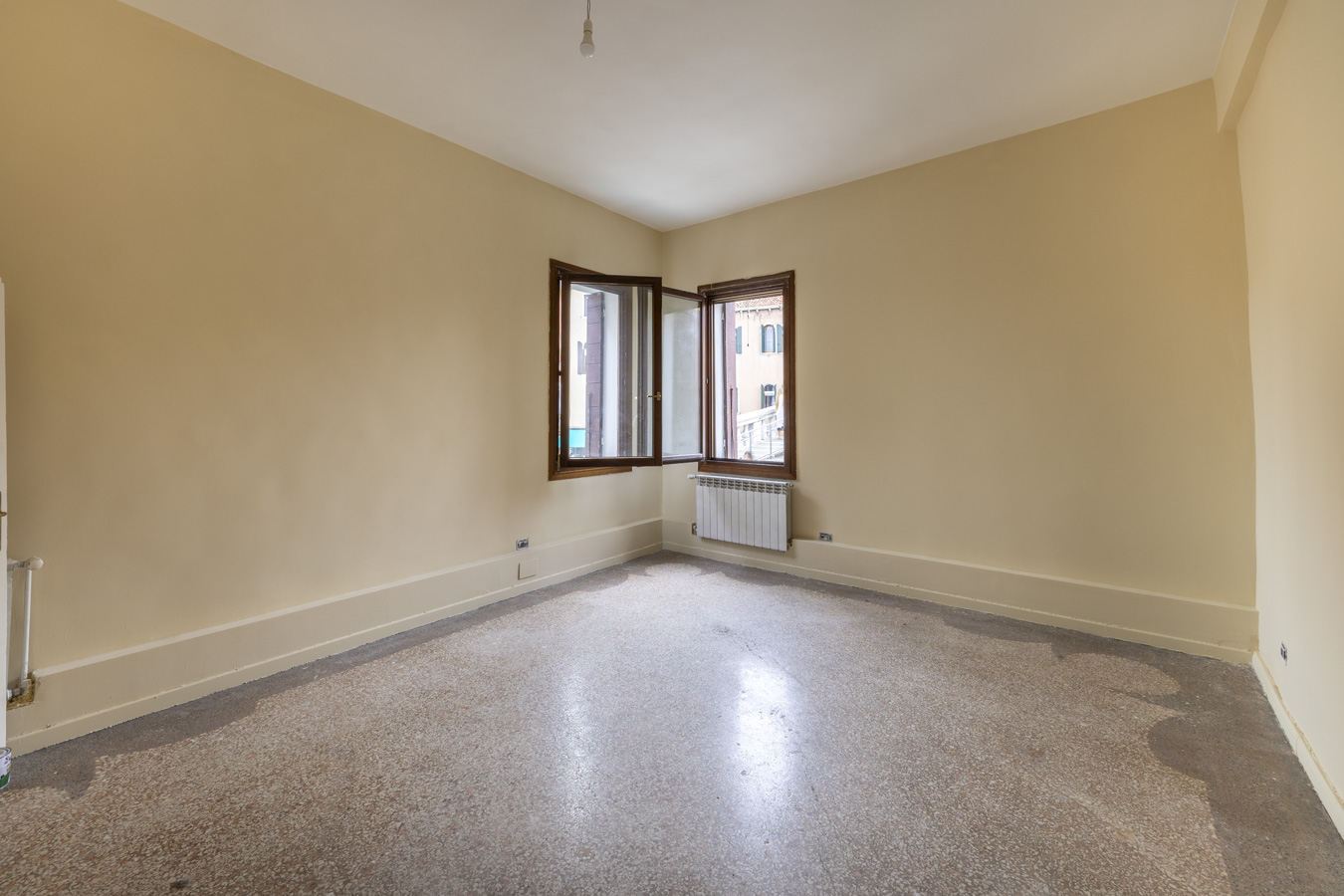 Ampio Appartamento con vista sul Rio di Cannaregio