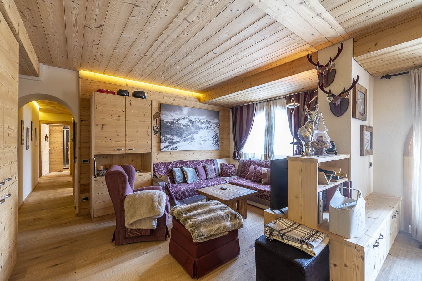 Fully refurbished three-room apartment in Corvara