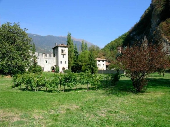Castello Serravalle