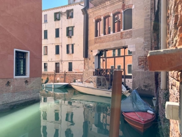 Cannaregio: in vendita complesso di edifici uso magazzino