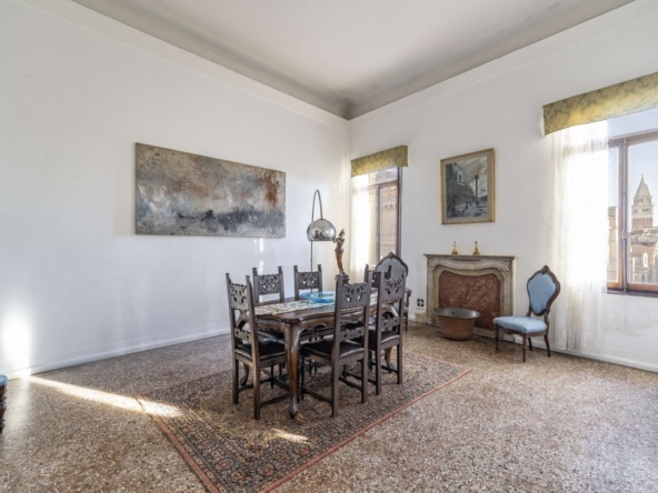 Salone con vista_
