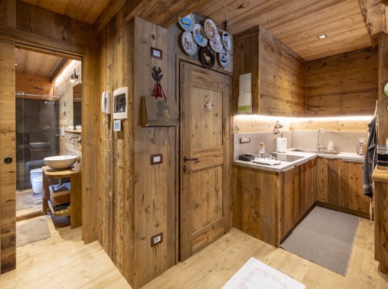 Verso cucina ingresso