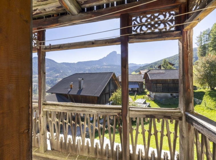 Balcone sopra ingresso