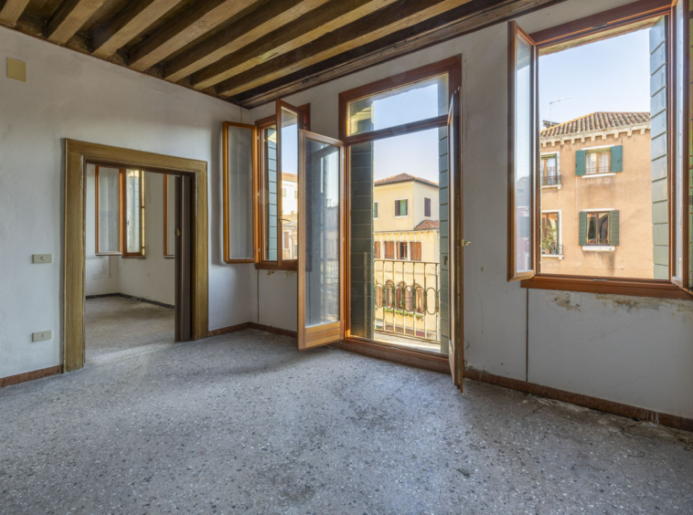 Salone balcone
