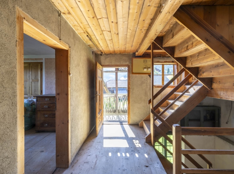 P1 verso scala stanze e balcone